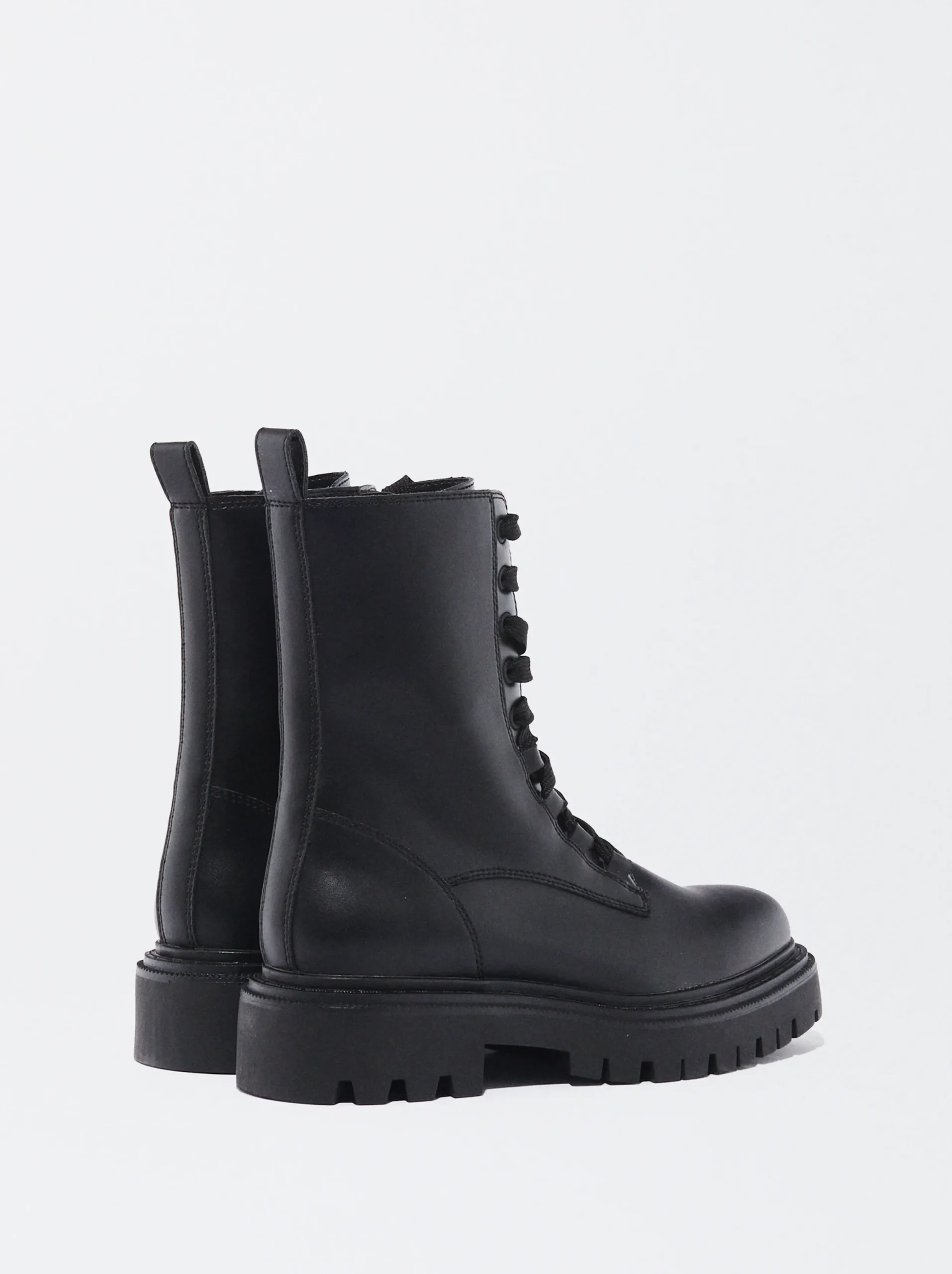 PARFOIS Bota Track Acordonada Negro New