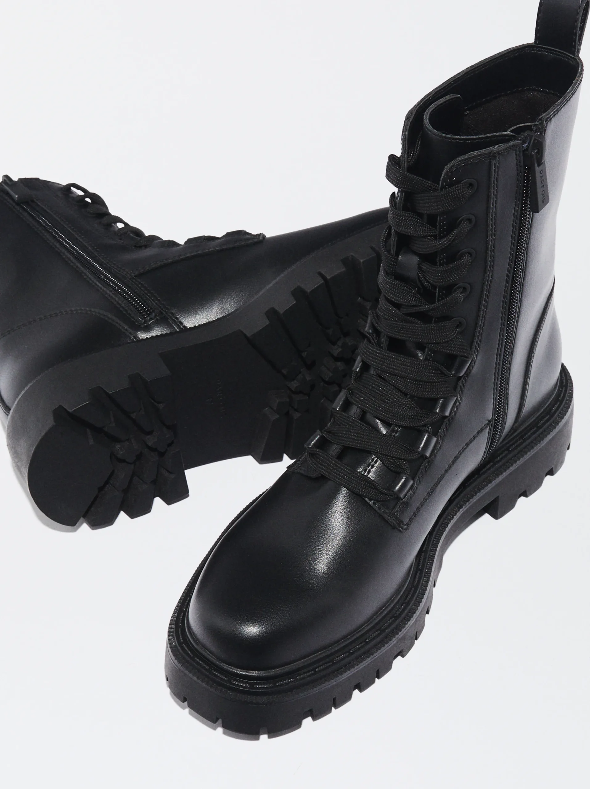 PARFOIS Bota Track Acordonada Negro New