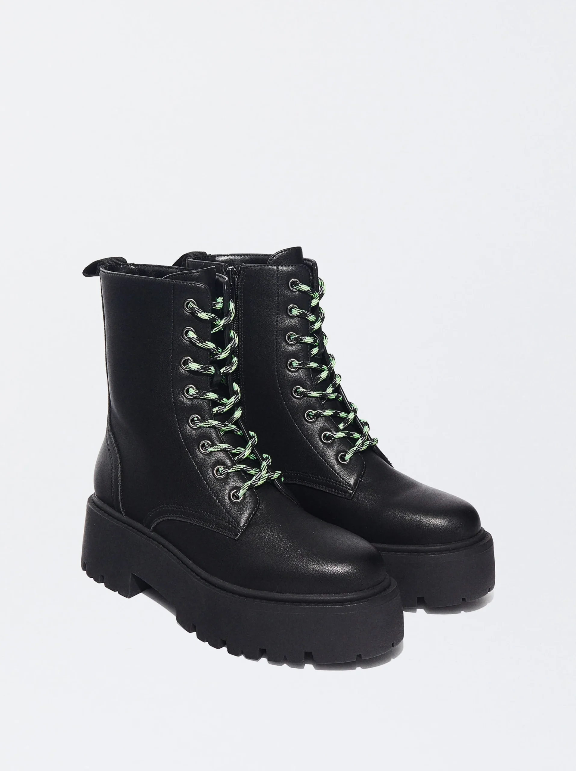 PARFOIS Bota Track Acordonada Negro Online