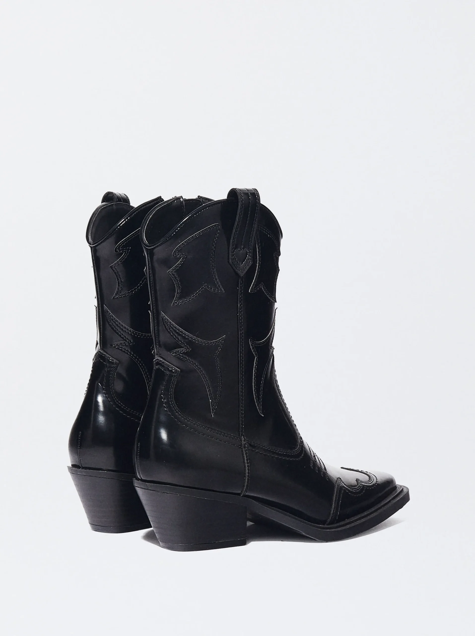 PARFOIS Botín Cowboy Acharolado Negro Clearance