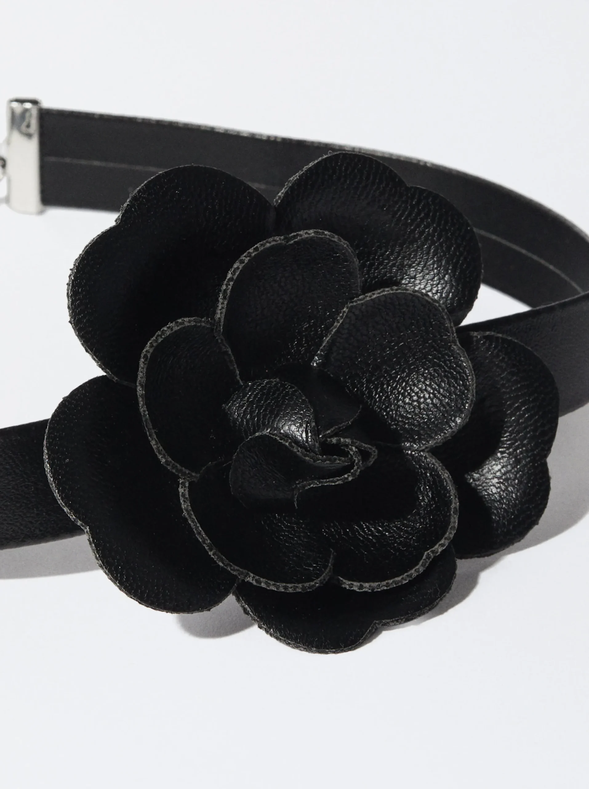PARFOIS Choker Flor Negro Best