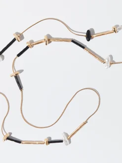 PARFOIS Collar Dorado Con Resina Negro Online