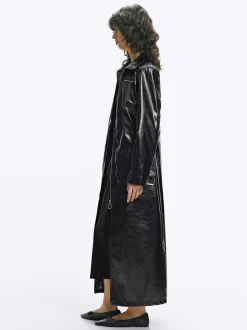 PARFOIS Exclusivo Online - Abrigo Charol Largo Negro Outlet