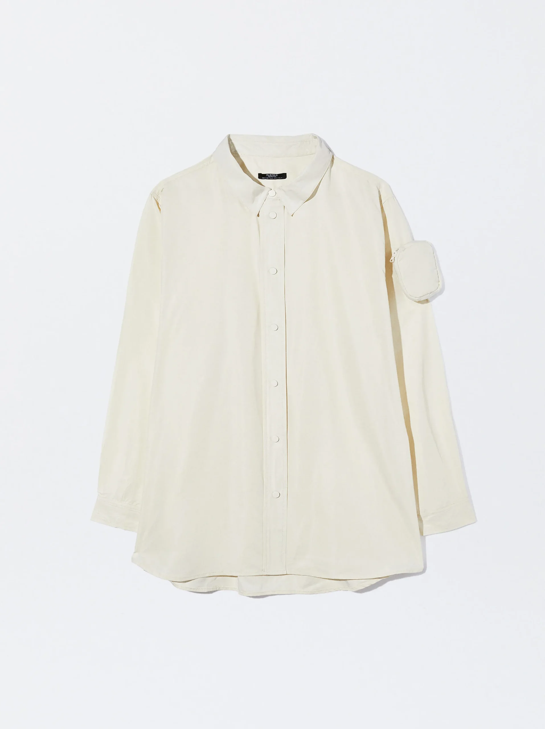 PARFOIS Exclusivo Online - Camisa De Nylon Con Bolso Crudo Store