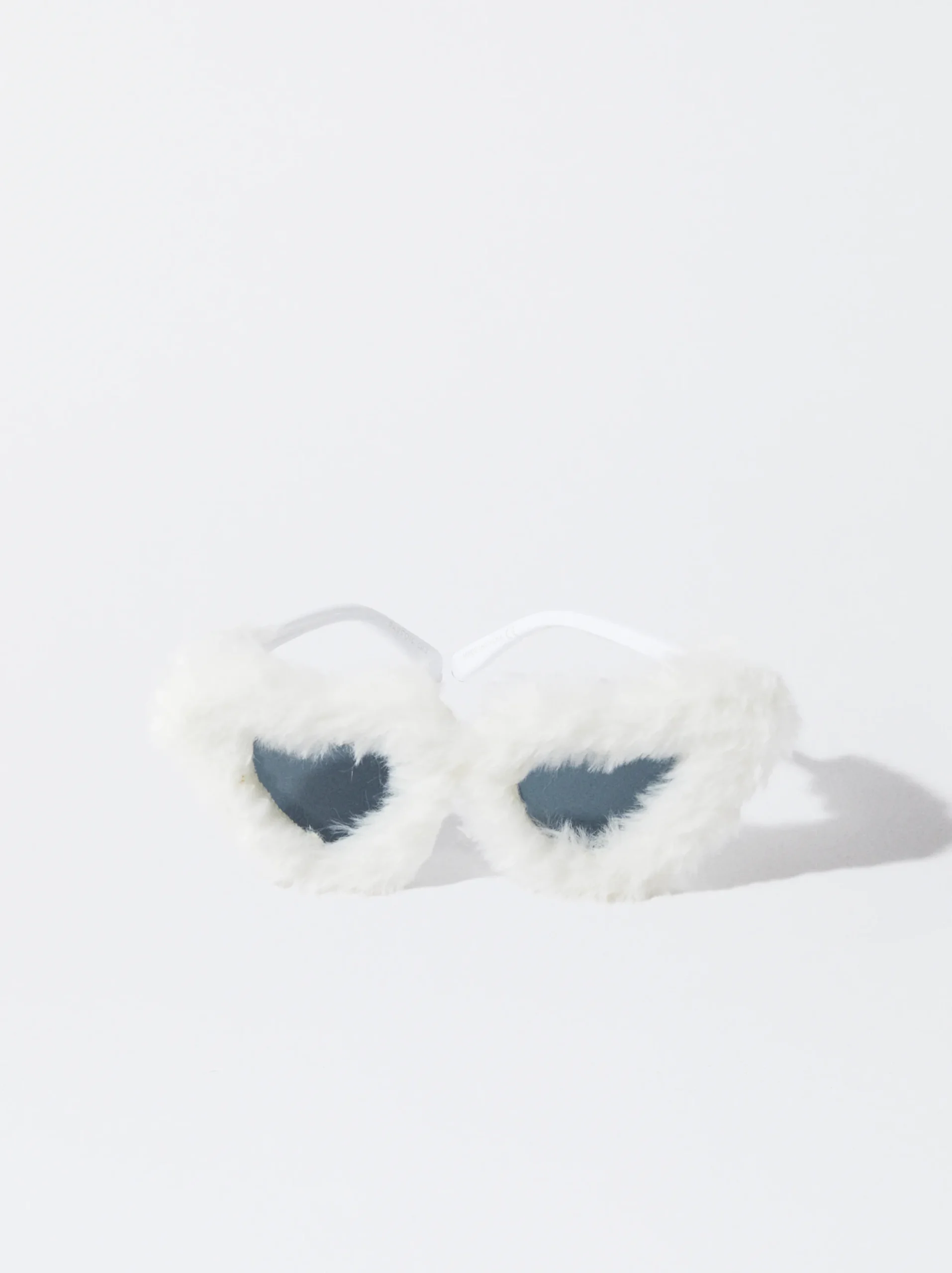 PARFOIS Exclusivo Online - Gafas De Sol Corázon Con Pelo Blanco Hot