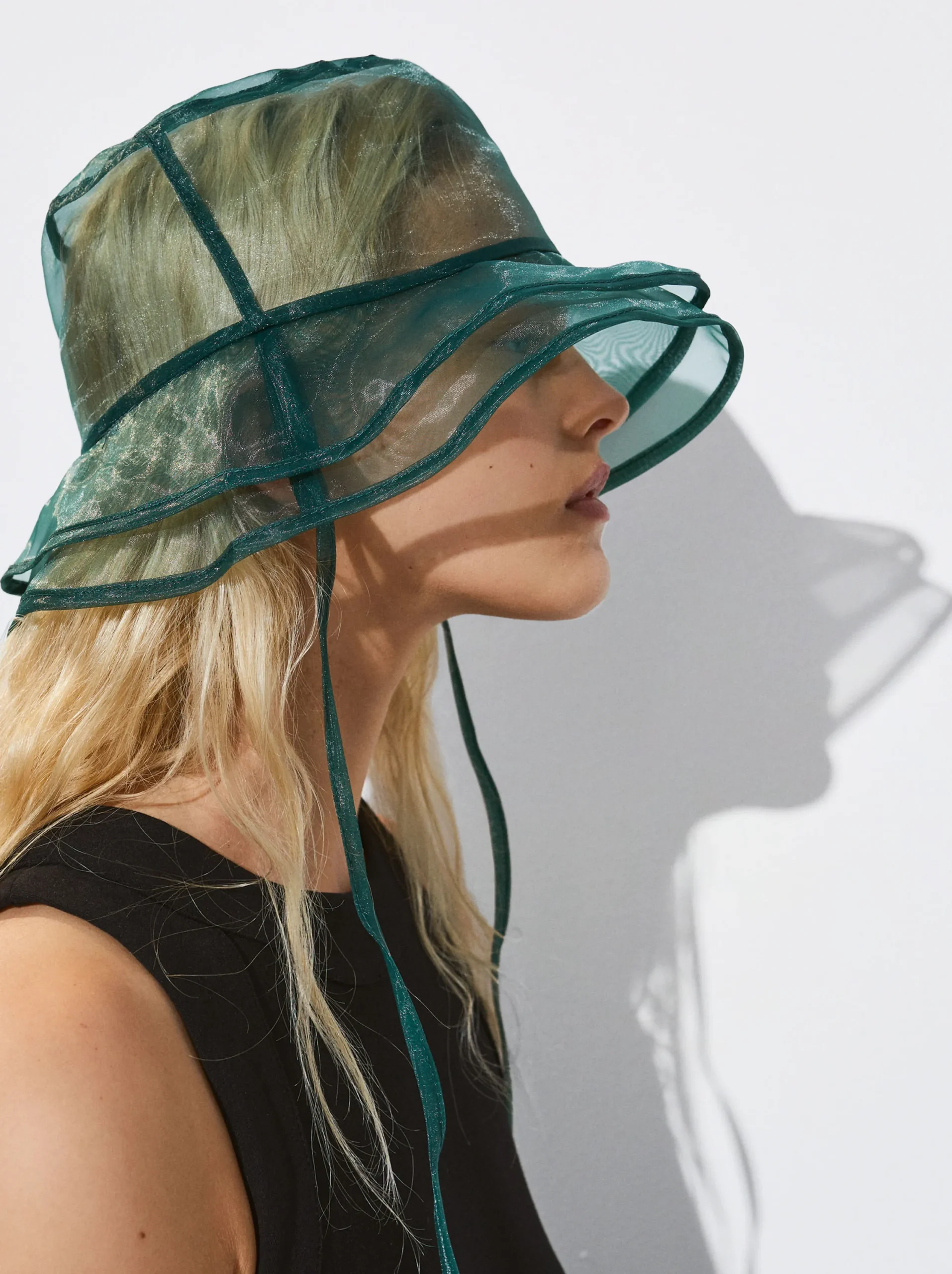PARFOIS Exclusivo Online - Gorro Bucket Organza Verde Hot