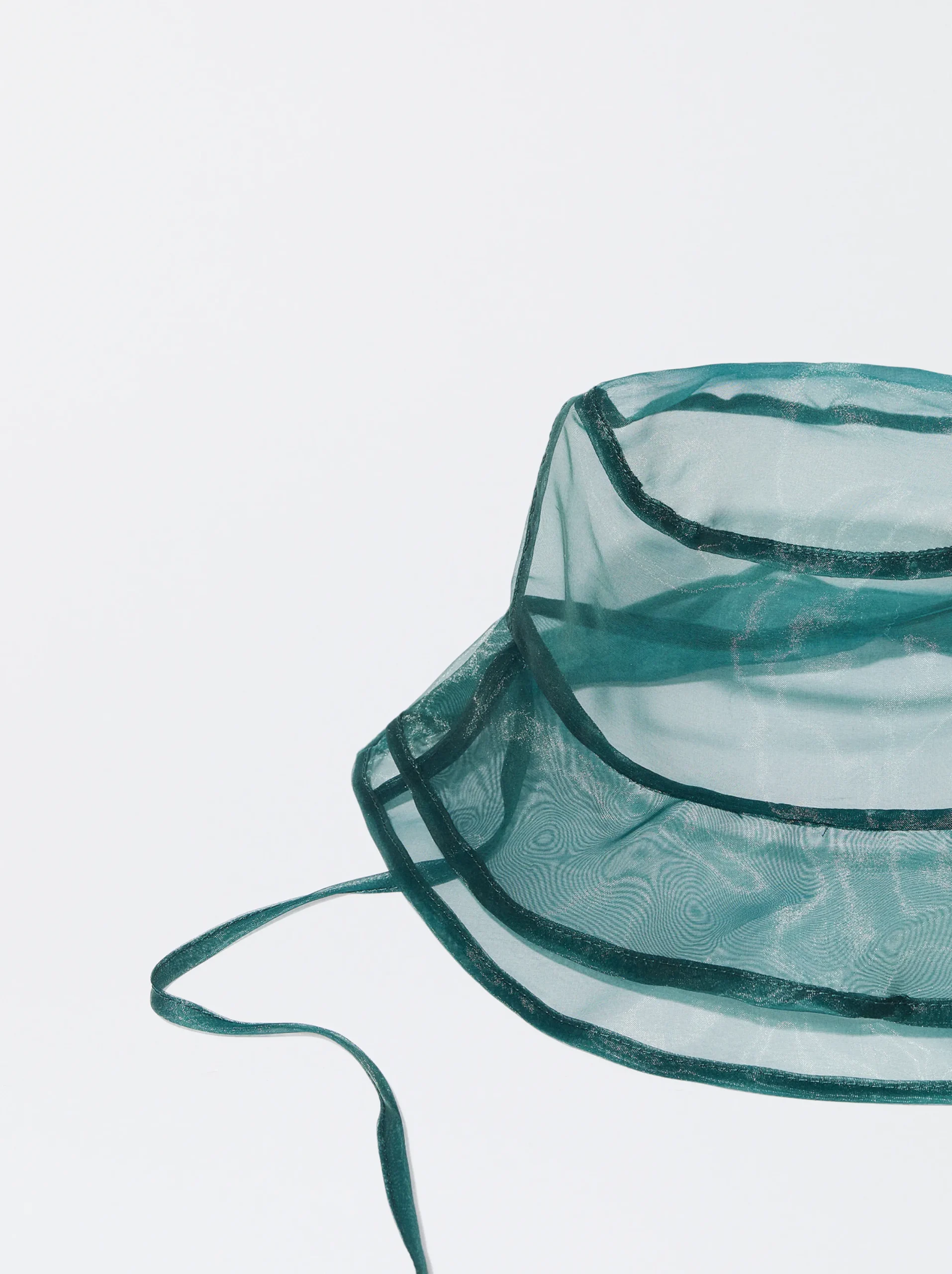 PARFOIS Exclusivo Online - Gorro Bucket Organza Verde Hot