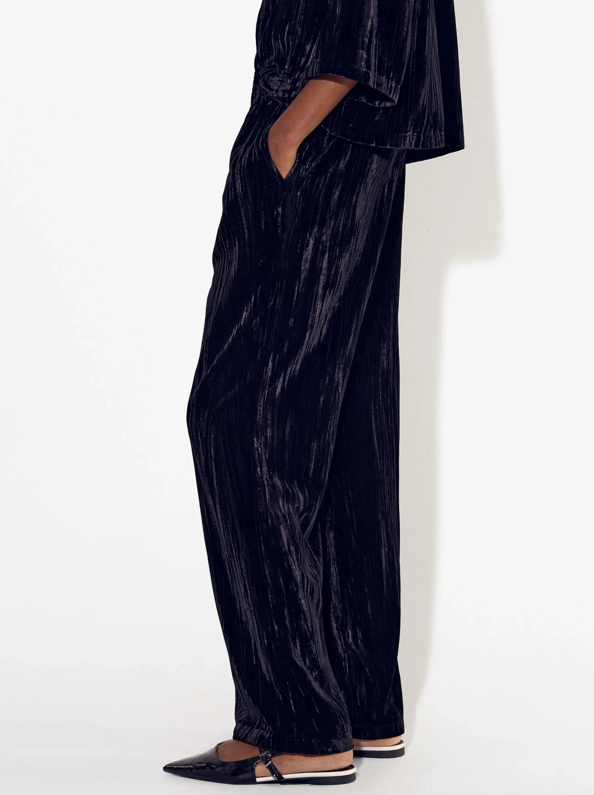 PARFOIS Exclusivo Online - Pantalón De Terciopelo Negro Store