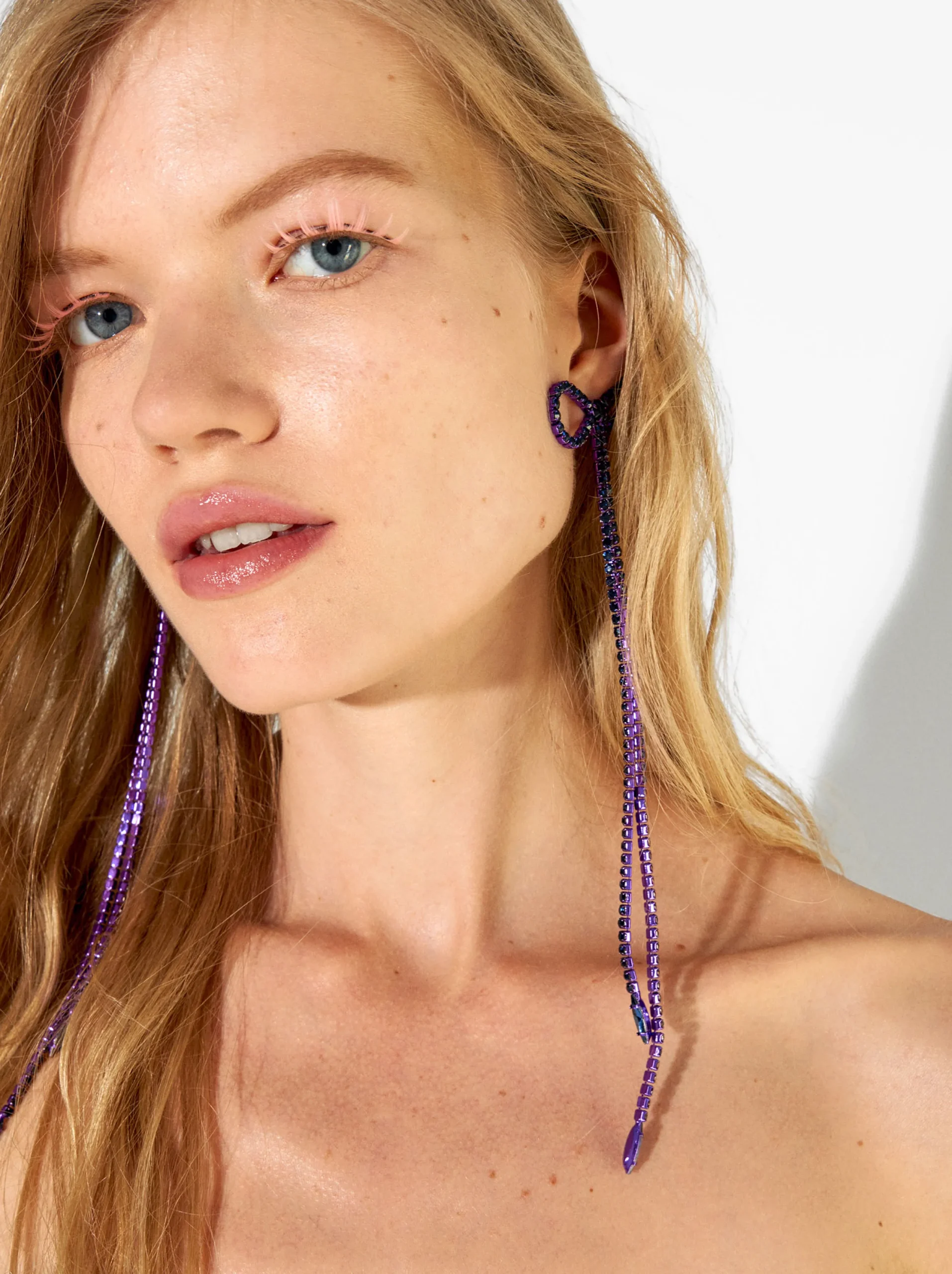 PARFOIS Exclusivo Online - Pendientes Lazo Con Cristales Violeta Sale
