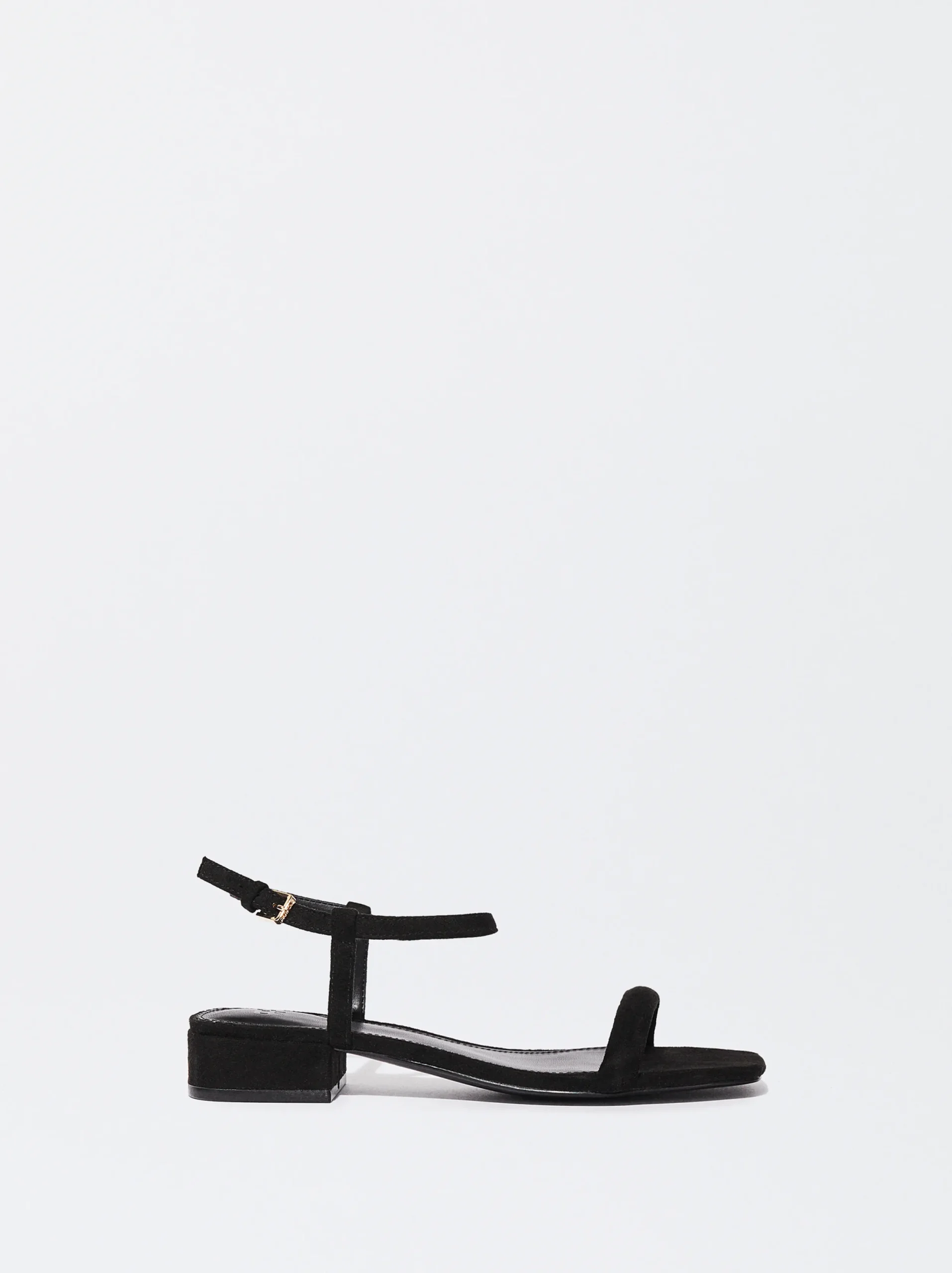 PARFOIS Exclusivo Online - Sandalia Plana Tiras Pulsera Negro Clearance