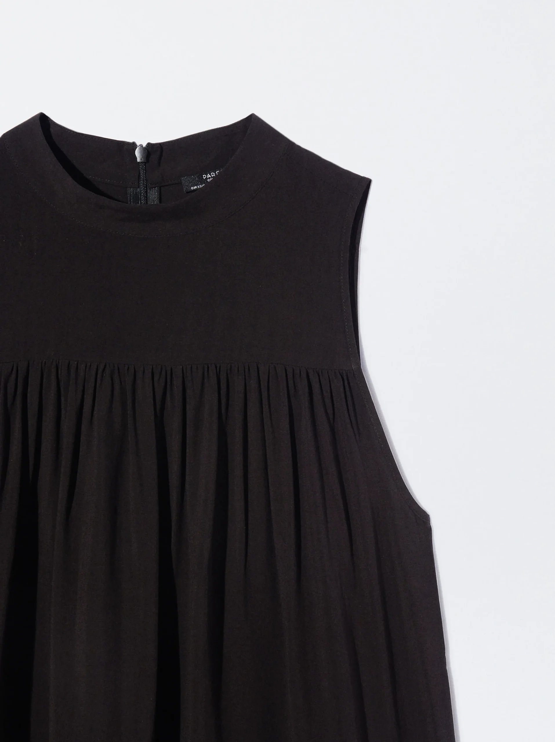 PARFOIS Exclusivo Online - Vestido Corto Con Volantes Negro Store