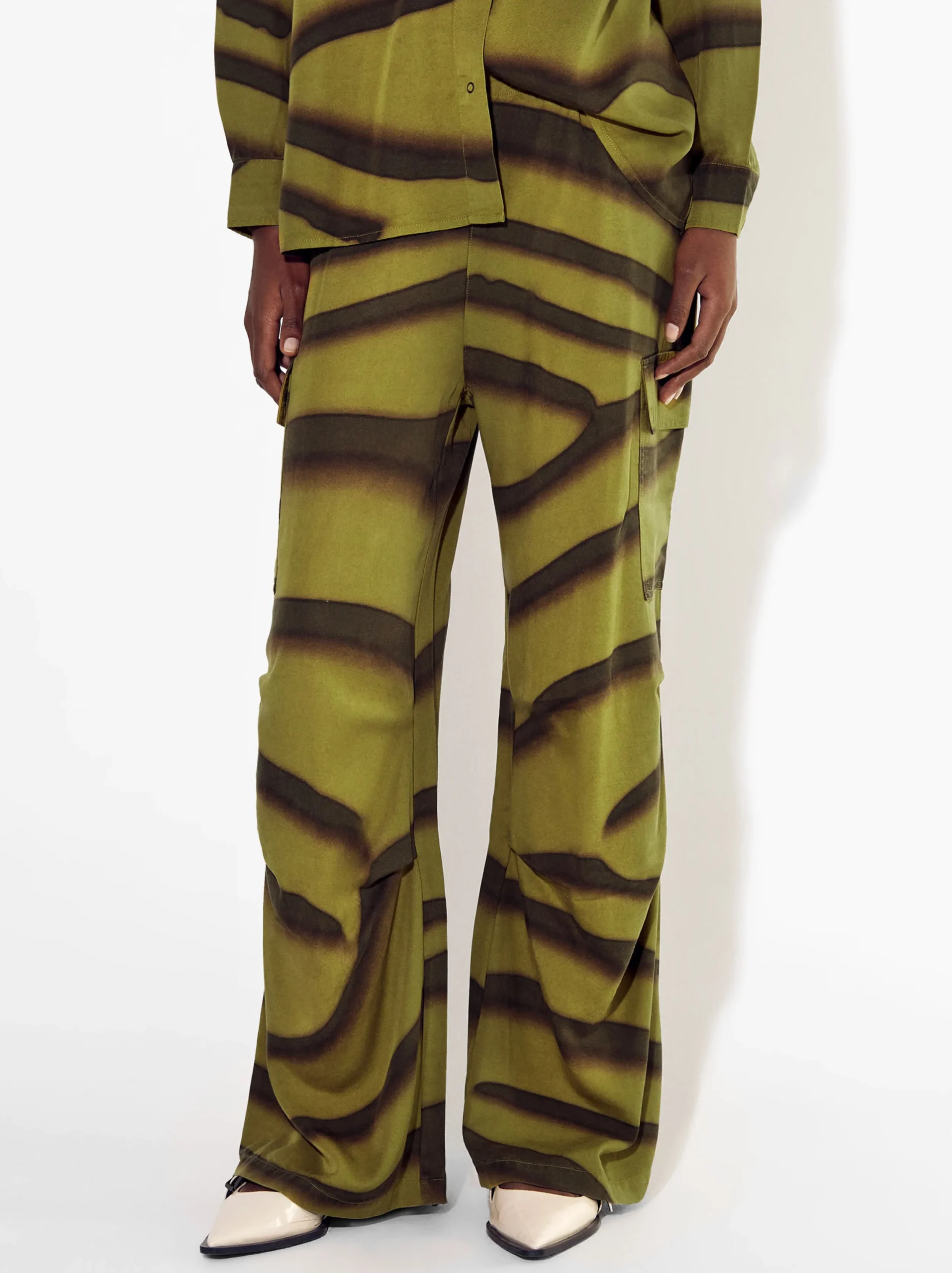 PARFOIS Pantalón Estampado Con Bolsillos Verde Sale