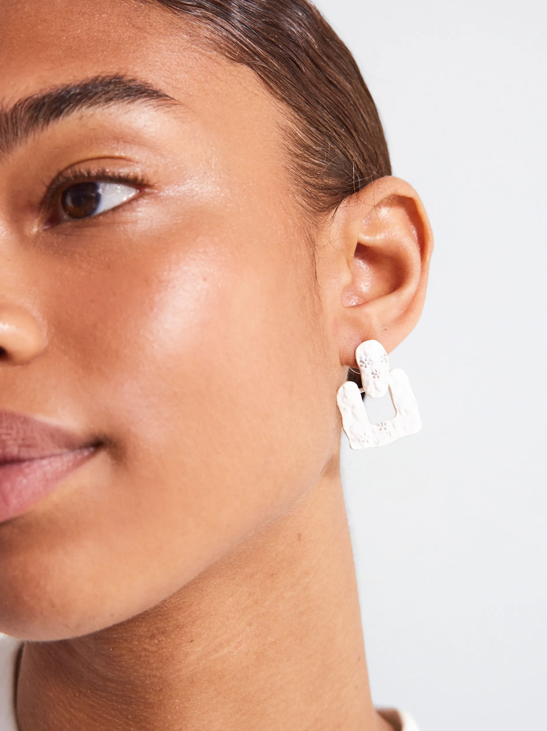 PARFOIS Pendientes Con Efecto Mate Blanco Flash Sale