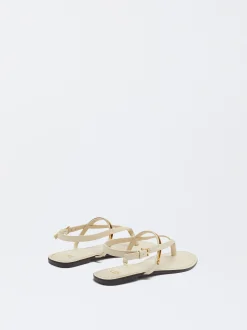 PARFOIS Sandalia Plana Detalle Metálico Blanco Outlet