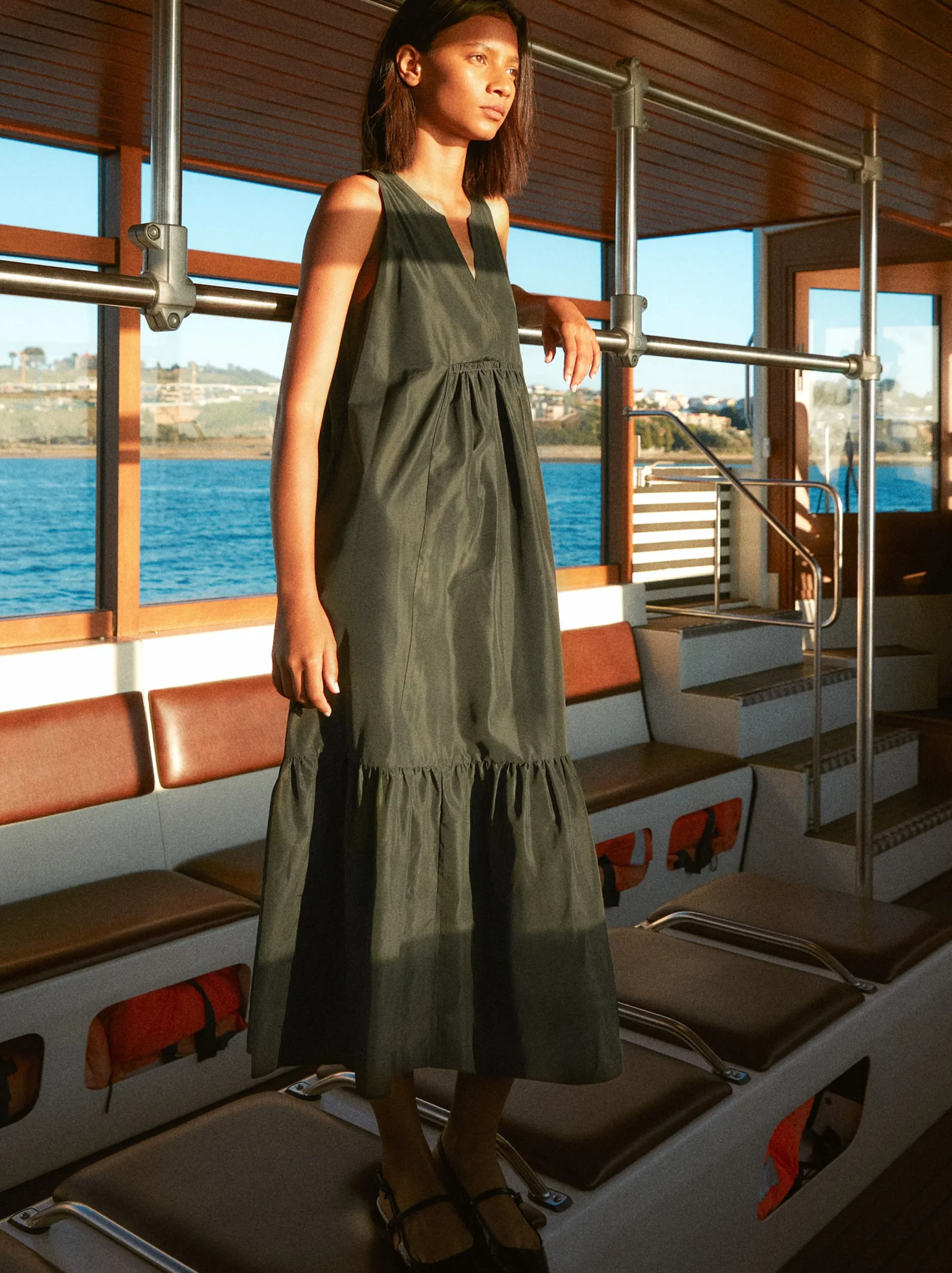 PARFOIS Vestido Largo Con Volantes Caqui New